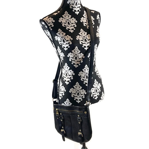 Steve Madden Black Textured Cross-Over Bag/Purse - Picture 1 of 7